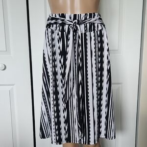 Robert Louis Black and White A-Line Cocktail Skirt